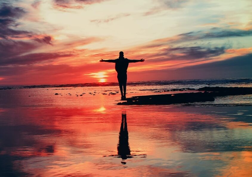 A holistic approach to life – What does it mean? - Kindred Spirits